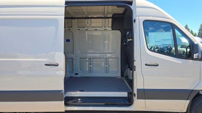 2025 Mercedes-Benz Sprinter Cargo Van 2500 Standard Roof I4 Diesel HO 144 AWD