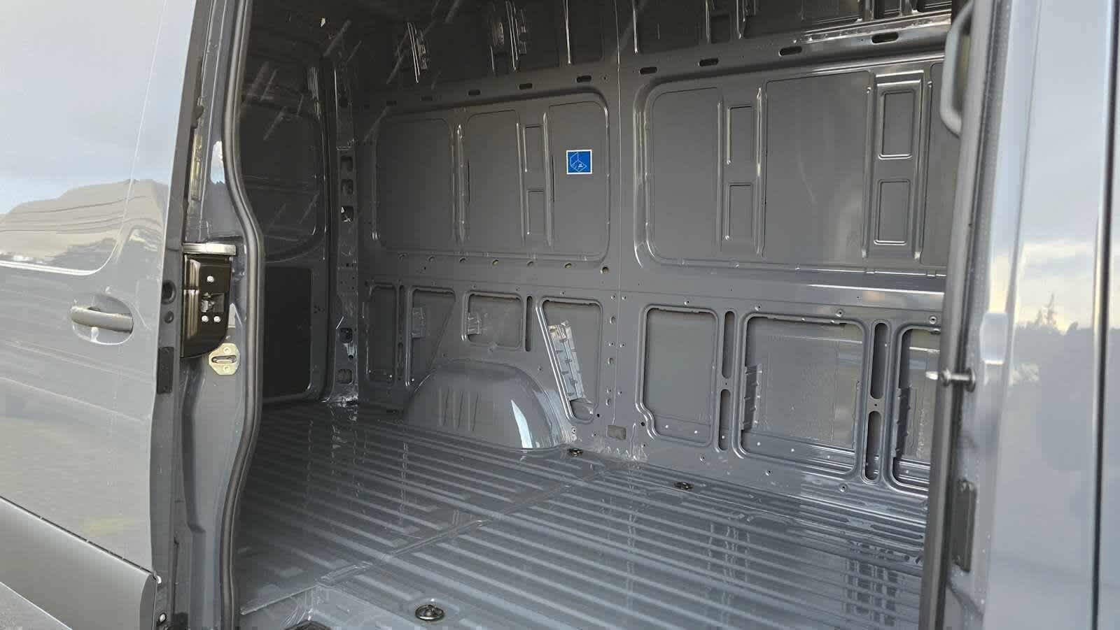 2026 Mercedes-Benz Sprinter 2500 Standard Roof I4 Diesel HO 144 AWD