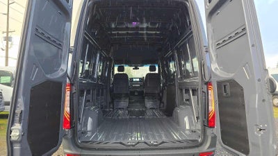 2026 Mercedes-Benz Sprinter 2500 Standard Roof I4 Diesel HO 144 AWD