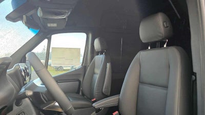 2026 Mercedes-Benz Sprinter 2500 Standard Roof I4 Diesel HO 144 AWD