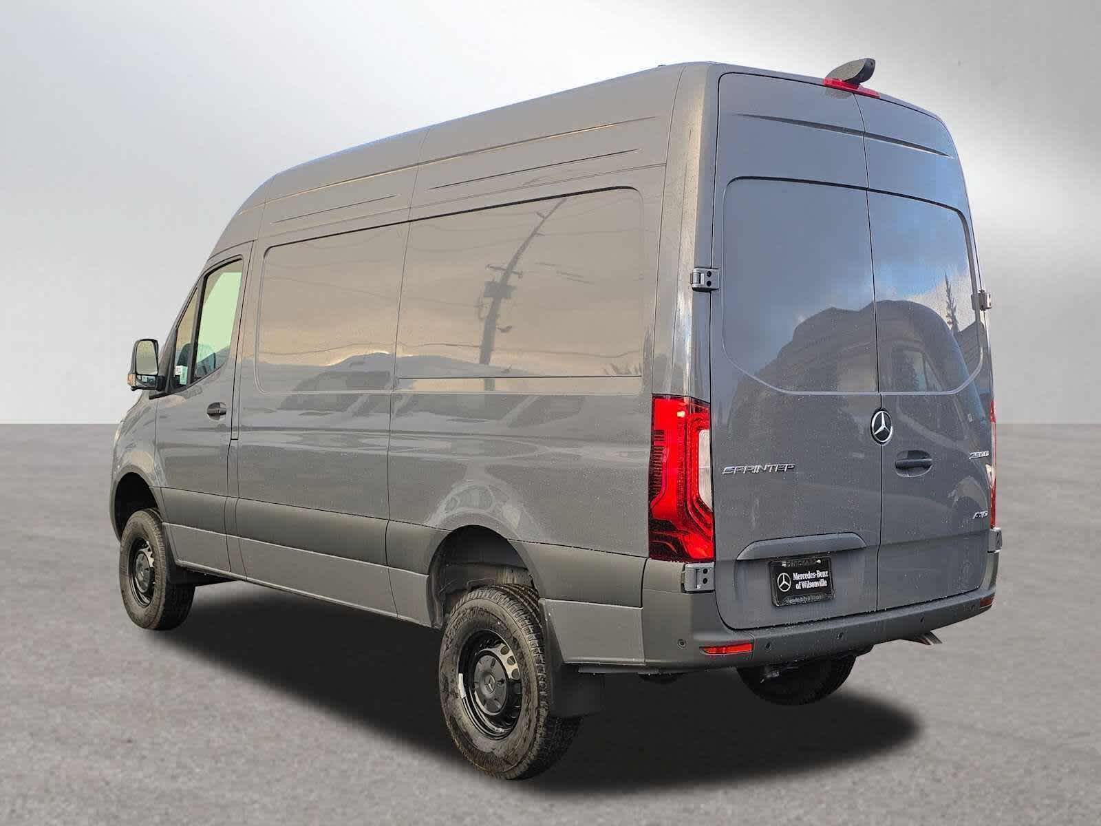 2026 Mercedes-Benz Sprinter 2500 Standard Roof I4 Diesel HO 144 AWD