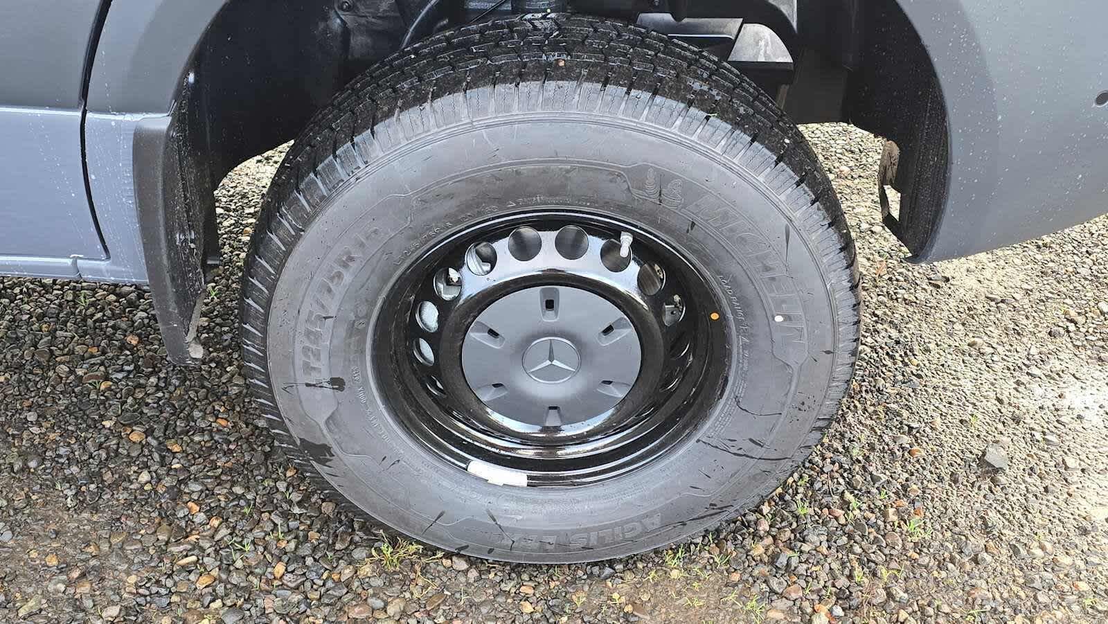 2026 Mercedes-Benz Sprinter 2500 Standard Roof I4 Diesel HO 144 AWD