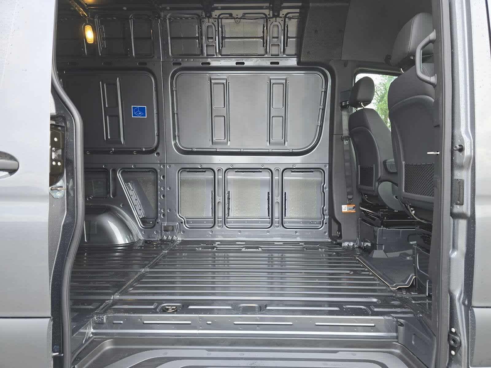 2026 Mercedes-Benz Sprinter 2500 Standard Roof I4 Diesel HO 144" AWD