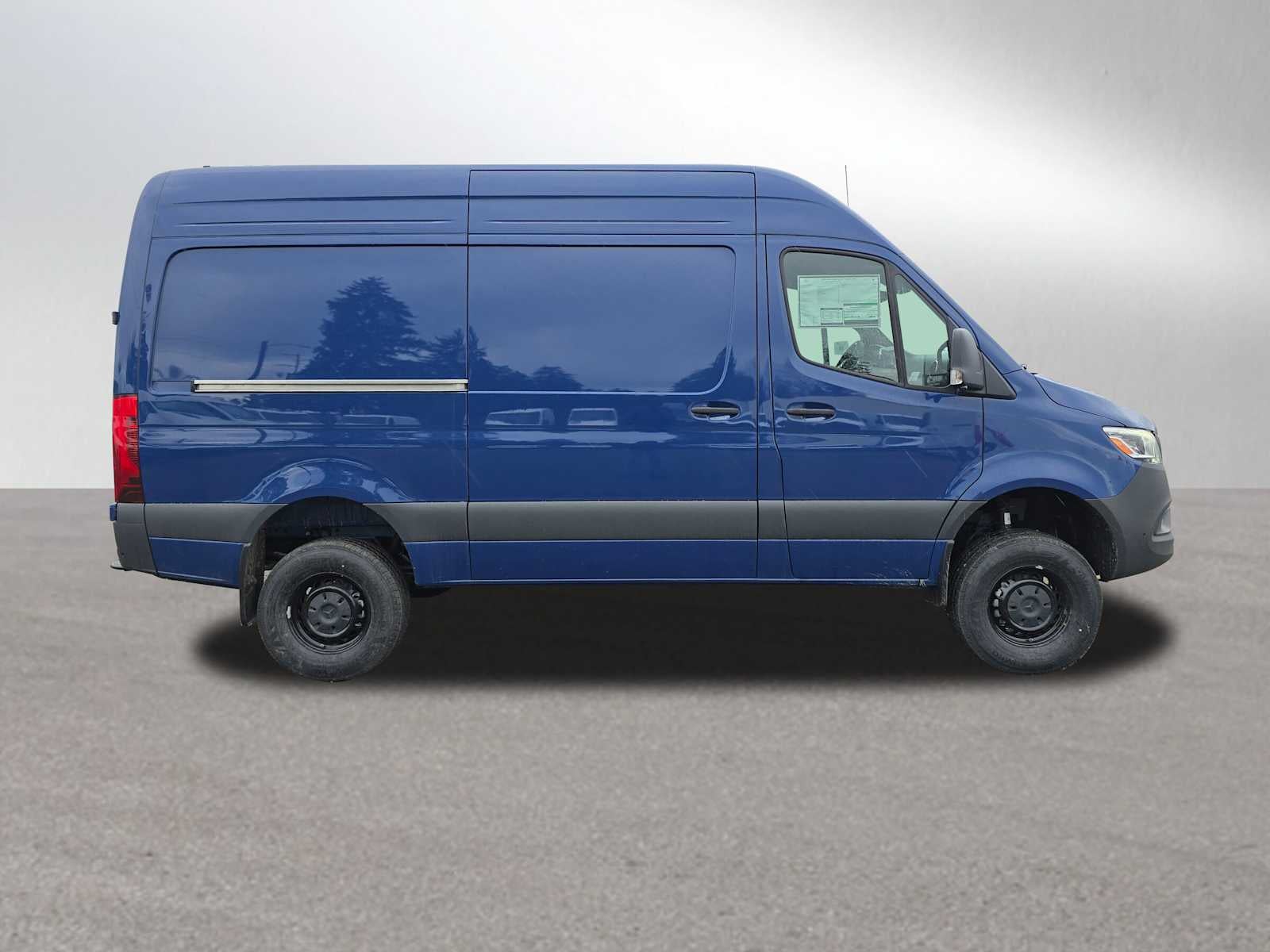 2026 Mercedes-Benz Sprinter 2500 Standard Roof I4 Diesel HO 144" AWD