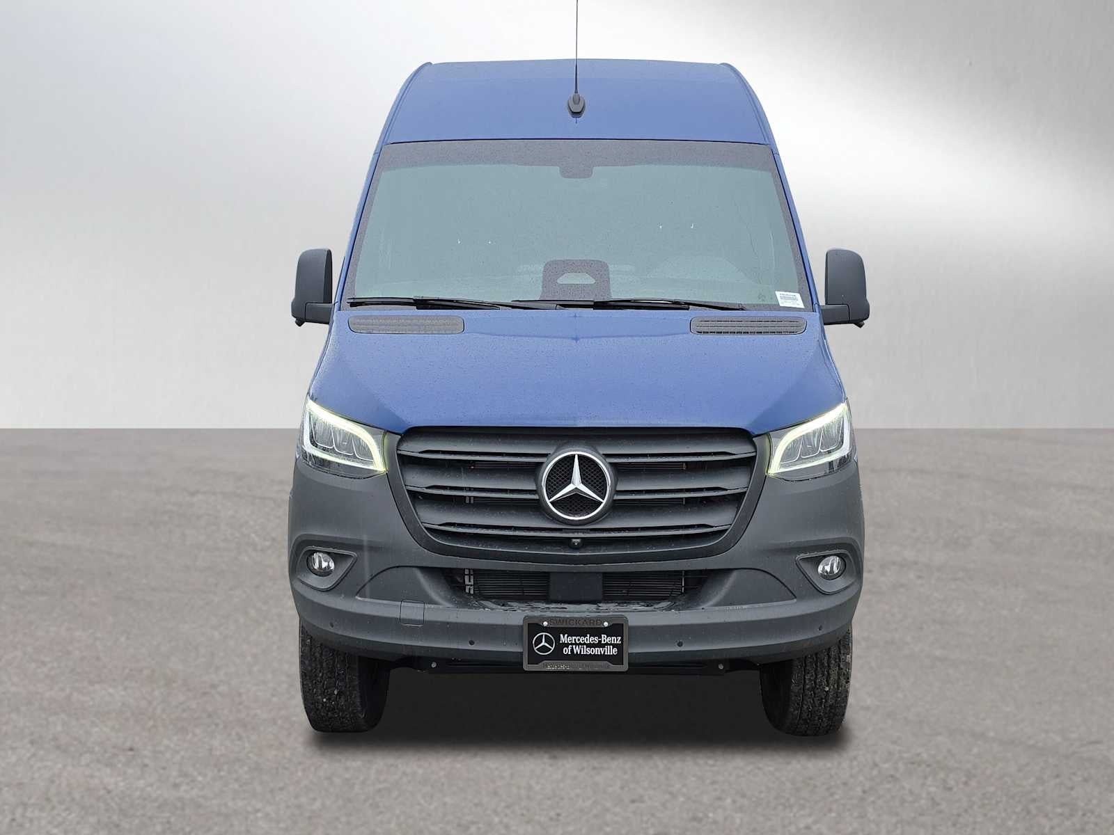 2026 Mercedes-Benz Sprinter 2500 Standard Roof I4 Diesel HO 144" AWD