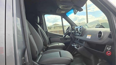 2026 Mercedes-Benz Sprinter 2500 Standard Roof I4 Diesel HO 144 AWD