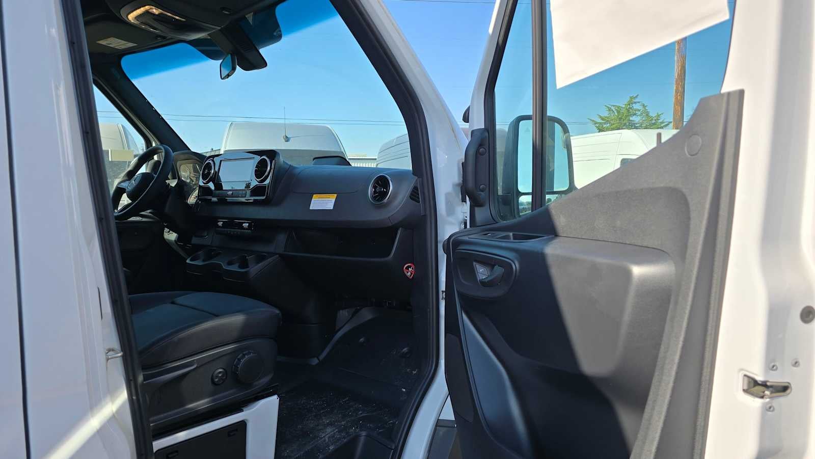 2025 Mercedes-Benz Sprinter Cargo Van 2500 Standard Roof I4 Diesel HO 144 AWD