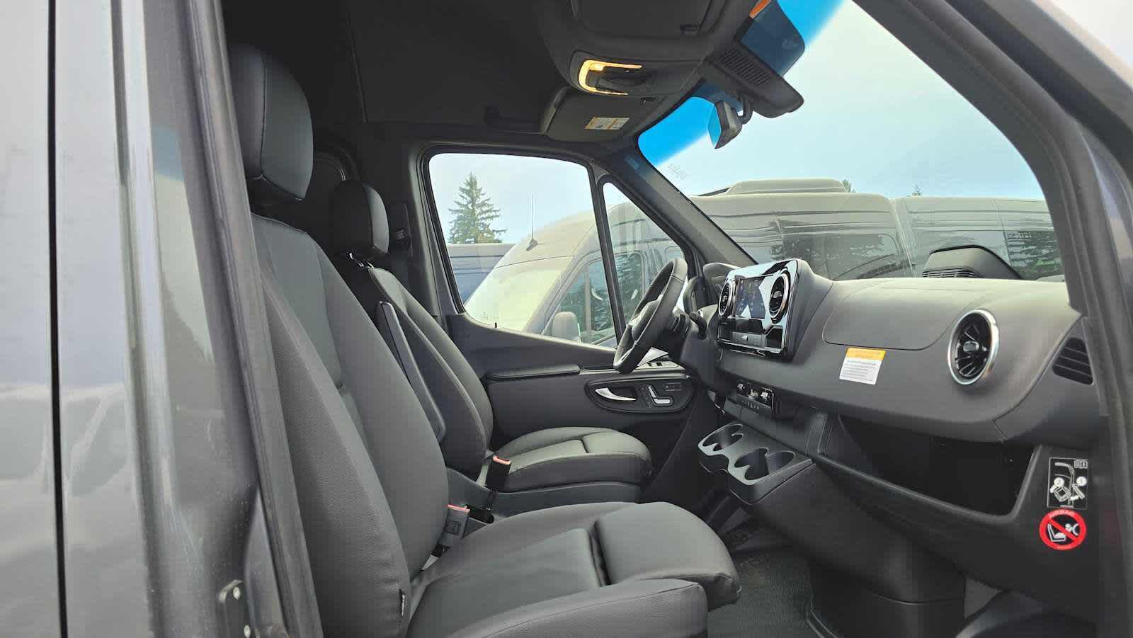 2026 Mercedes-Benz Sprinter 2500 Standard Roof I4 Diesel HO 144" AWD