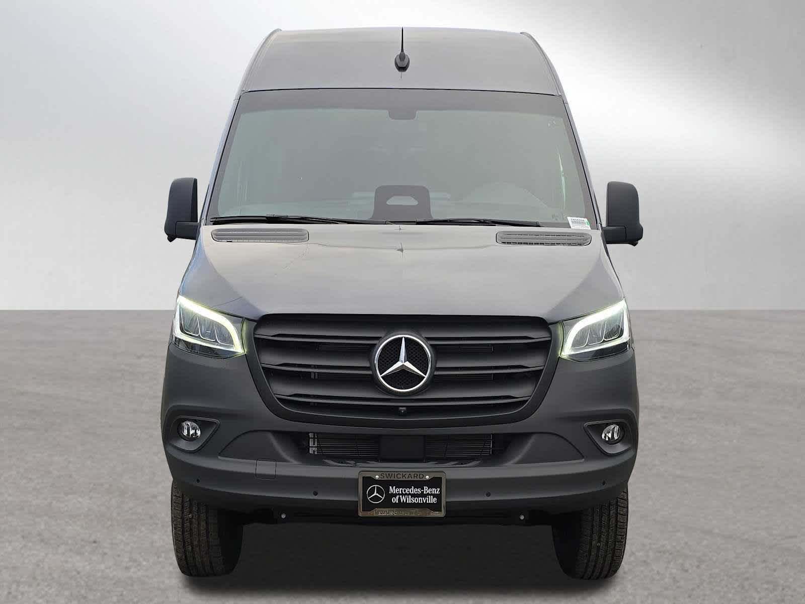 2026 Mercedes-Benz Sprinter 2500 Standard Roof I4 Diesel HO 144" AWD