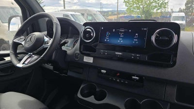 2026 Mercedes-Benz Sprinter 2500 Standard Roof I4 Diesel HO 144 AWD