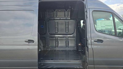 2026 Mercedes-Benz Sprinter 2500 Standard Roof I4 Diesel HO 144 AWD