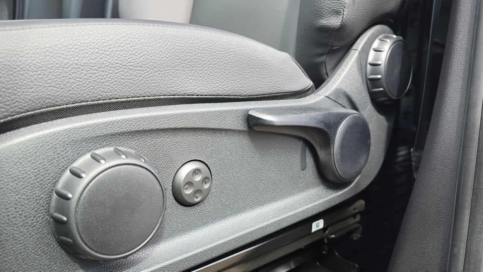 2026 Mercedes-Benz Sprinter 2500 Standard Roof I4 Diesel HO 144 AWD