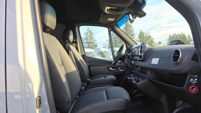 2026 Mercedes-Benz Sprinter 2500 Standard Roof I4 Diesel HO 144" AWD