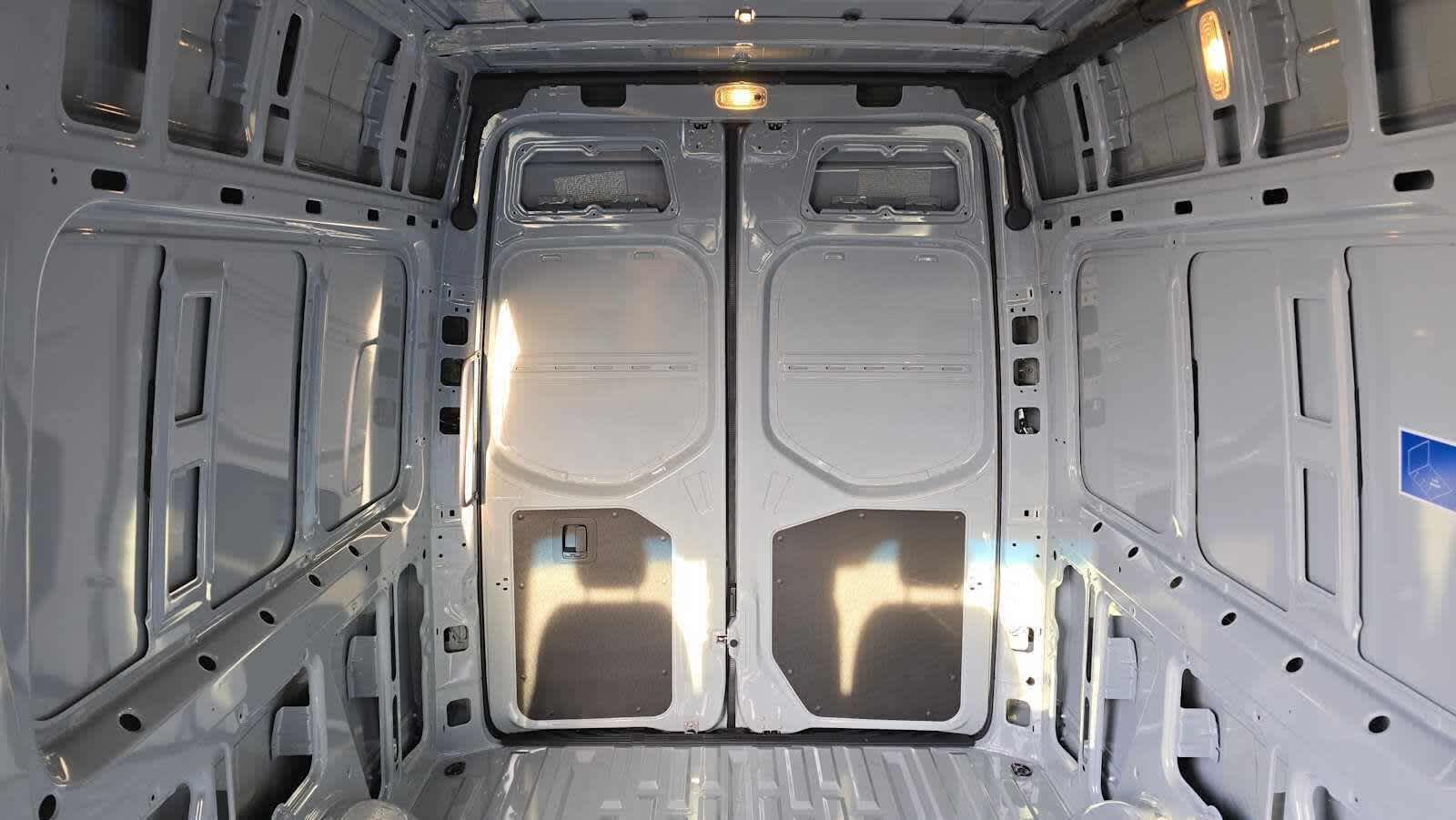 2026 Mercedes-Benz Sprinter 2500 Standard Roof I4 Diesel HO 144" AWD