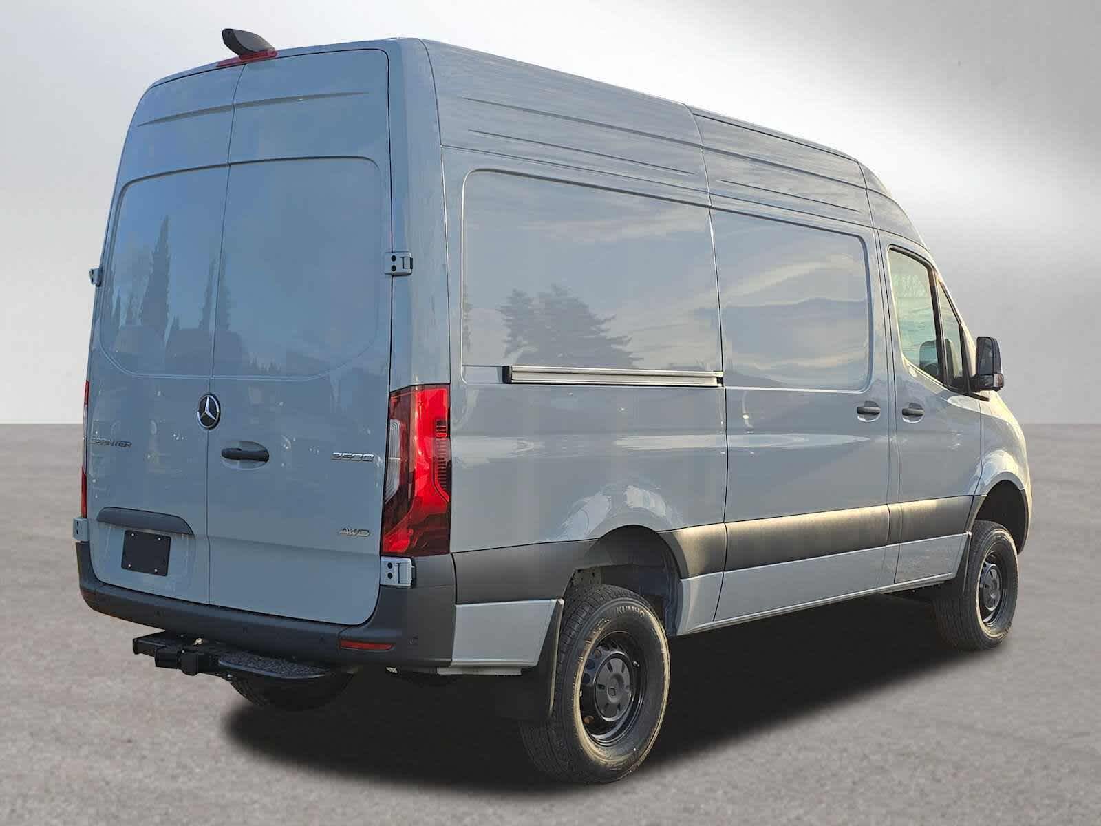 2026 Mercedes-Benz Sprinter 2500 Standard Roof I4 Diesel HO 144" AWD