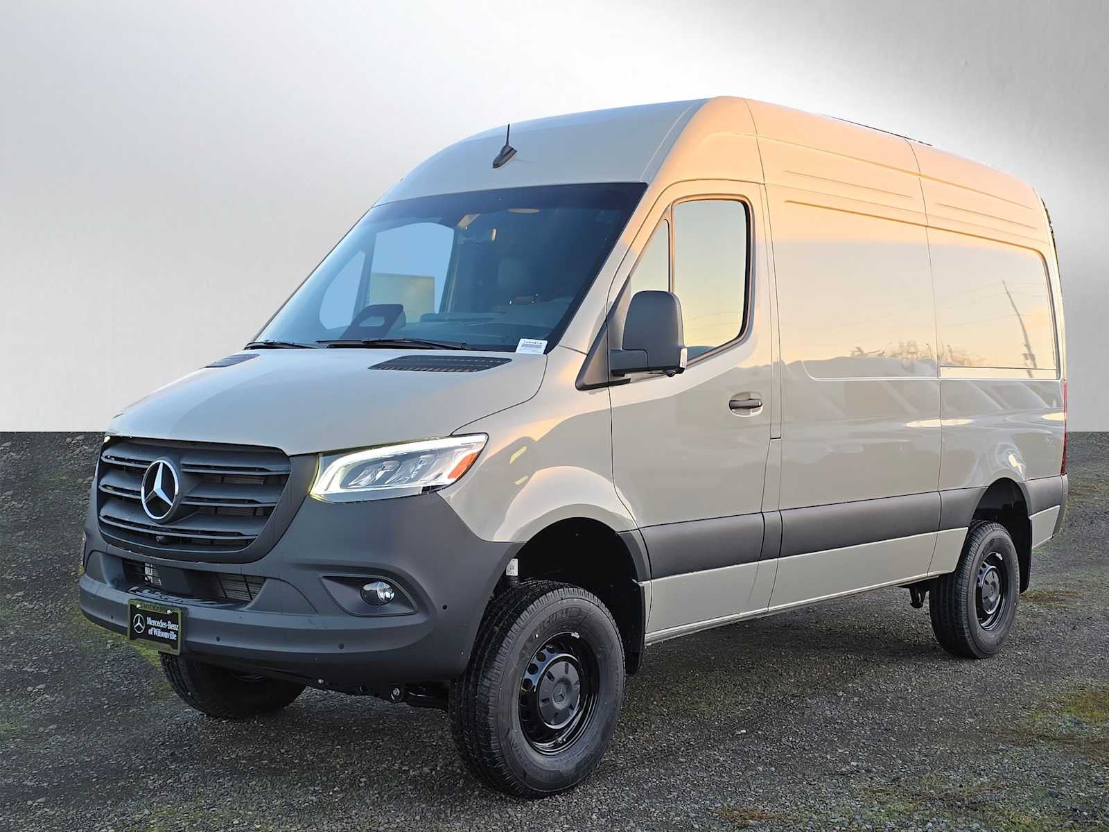 2026 Mercedes-Benz Sprinter 2500 Standard Roof I4 Diesel HO 144" AWD