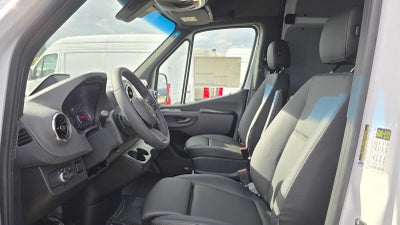 2026 Mercedes-Benz Sprinter 2500 Standard Roof I4 Diesel HO 144 AWD