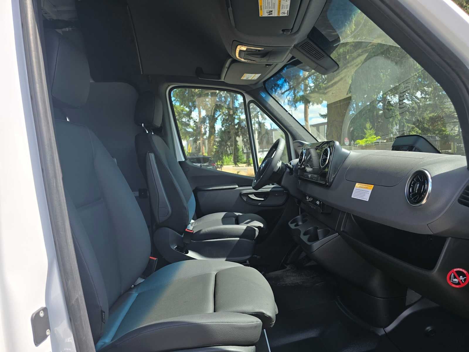 2026 Mercedes-Benz Sprinter 2500 Standard Roof I4 Diesel HO 144 AWD