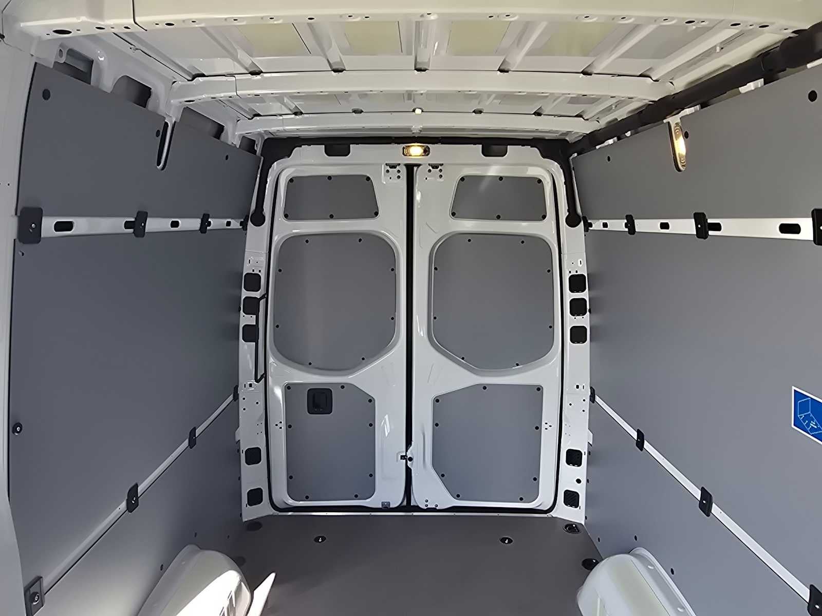2026 Mercedes-Benz Sprinter 2500 Standard Roof I4 Diesel HO 144 AWD