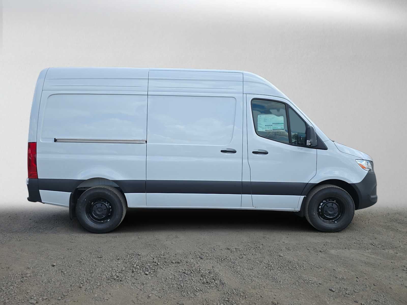 2026 Mercedes-Benz Sprinter 2500 Standard Roof I4 Diesel HO 144 AWD