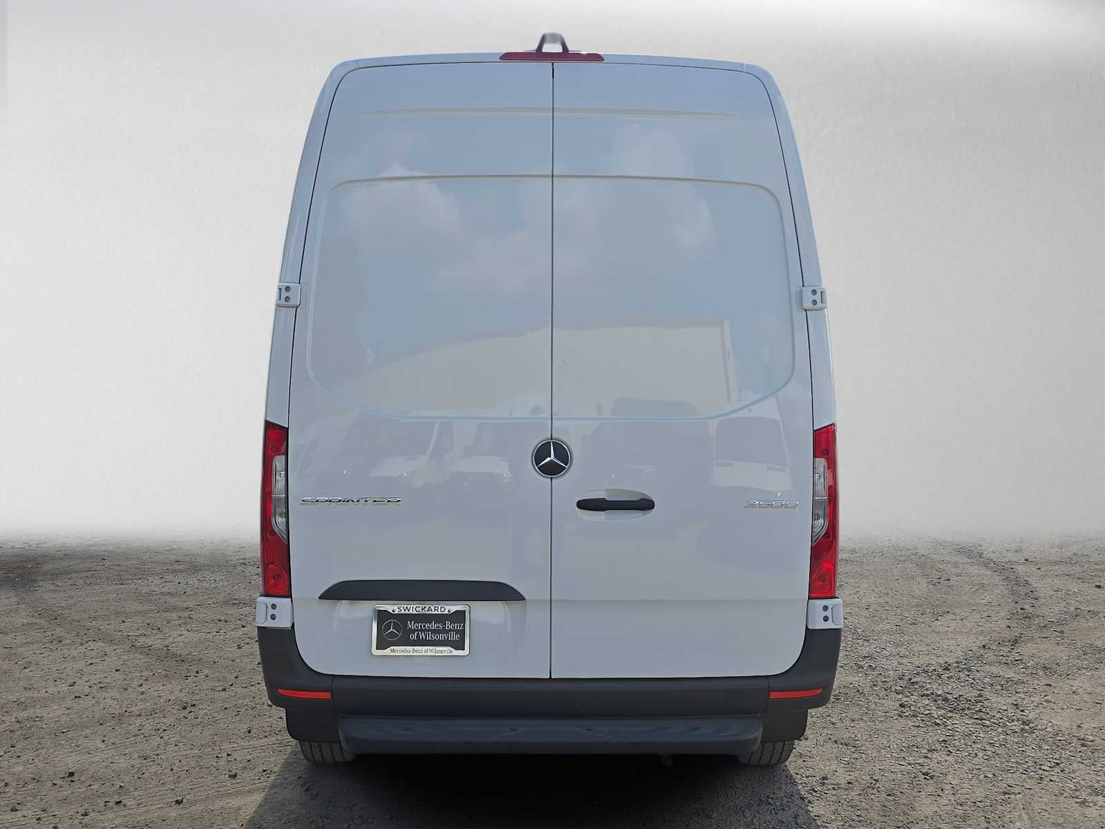 2026 Mercedes-Benz Sprinter 2500 Standard Roof I4 Diesel HO 144 AWD
