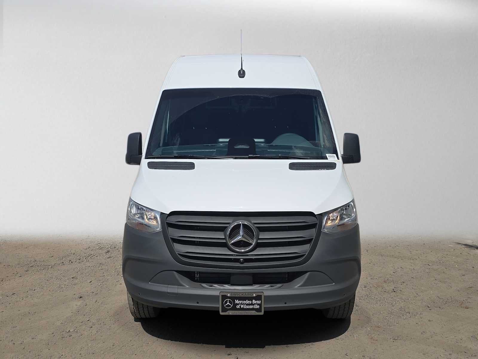 2026 Mercedes-Benz Sprinter 2500 Standard Roof I4 Diesel HO 144 AWD