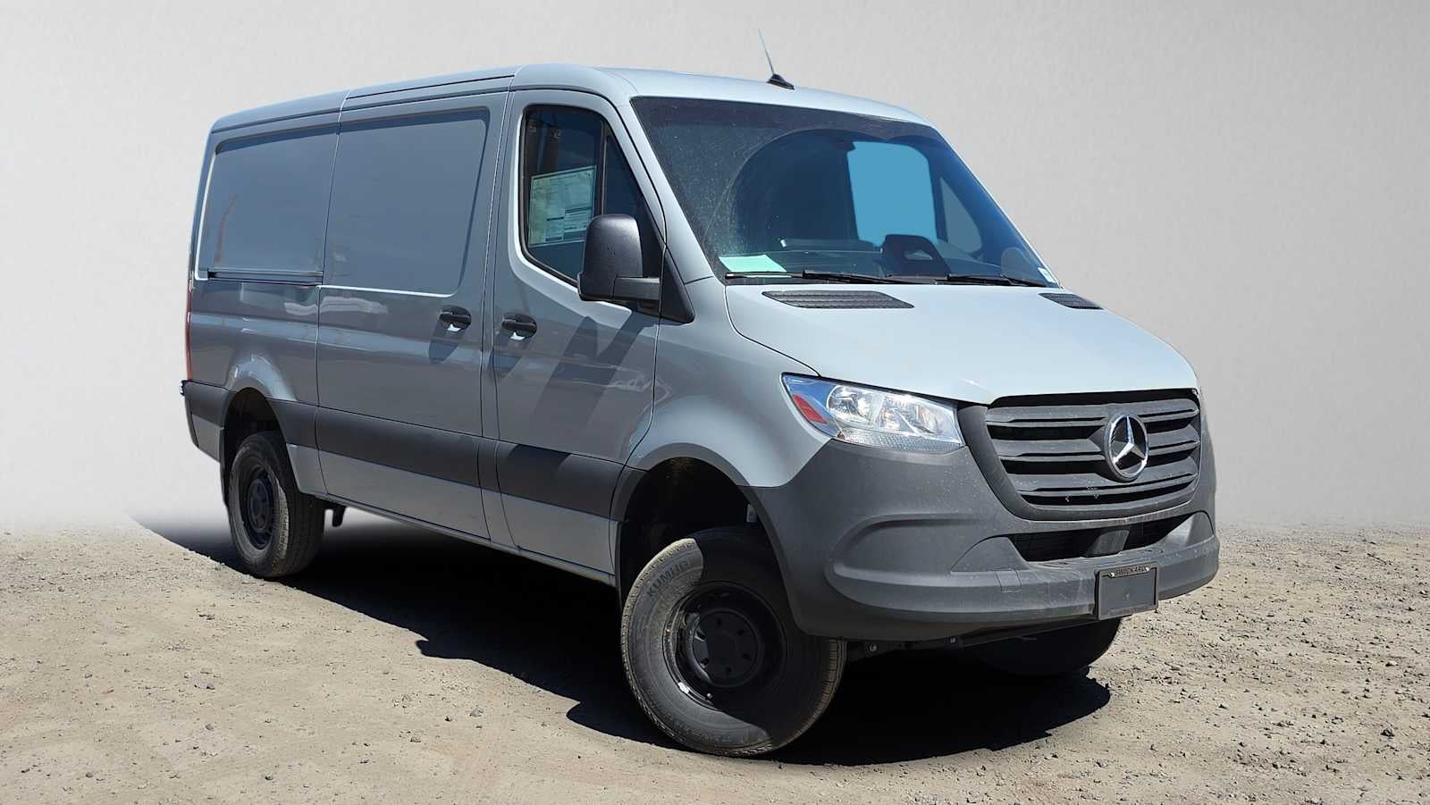 2025 Mercedes-Benz Sprinter Cargo Van 2500 Standard Roof I4 Diesel HO 144 AWD
