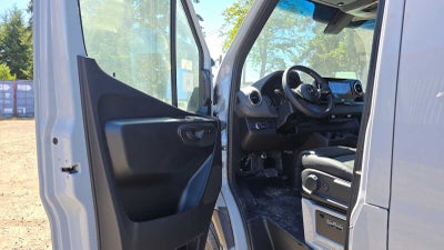 2025 Mercedes-Benz Sprinter Cargo Van 2500 Standard Roof I4 Diesel HO 144 AWD