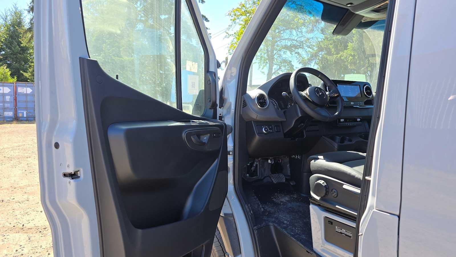 2025 Mercedes-Benz Sprinter Cargo Van 2500 Standard Roof I4 Diesel HO 144 AWD