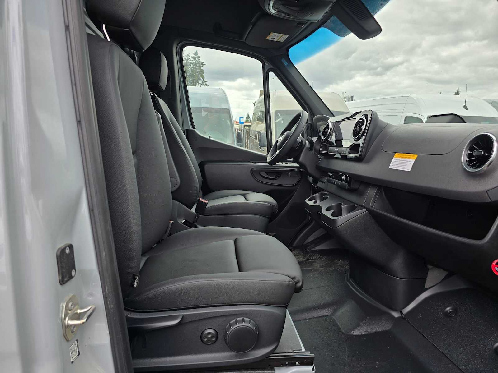 2025 Mercedes-Benz Sprinter Cargo Van 2500 Standard Roof I4 Diesel HO 144 AWD