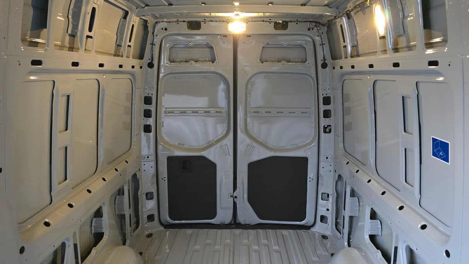 2026 Mercedes-Benz Sprinter 2500 Standard Roof I4 Diesel HO 144" AWD