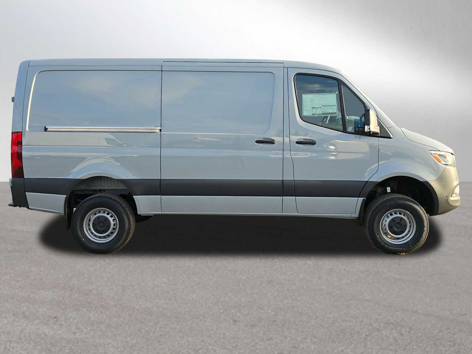 2026 Mercedes-Benz Sprinter 2500 Standard Roof I4 Diesel HO 144" AWD