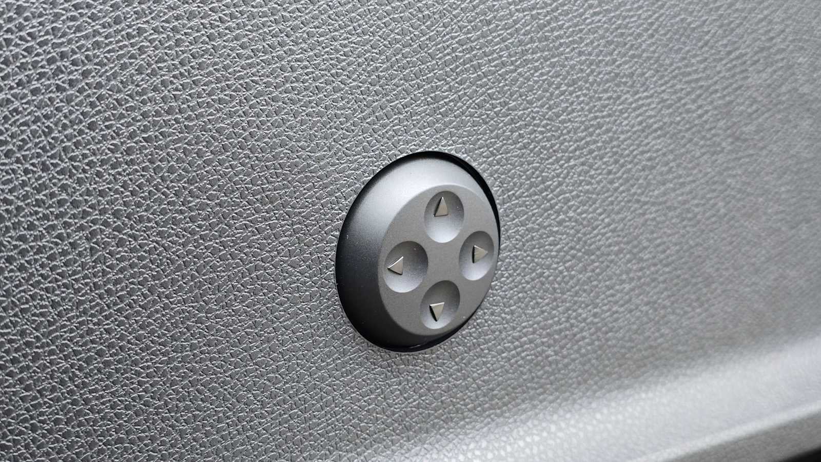 2026 Mercedes-Benz Sprinter 2500 Standard Roof I4 Diesel HO 144" AWD