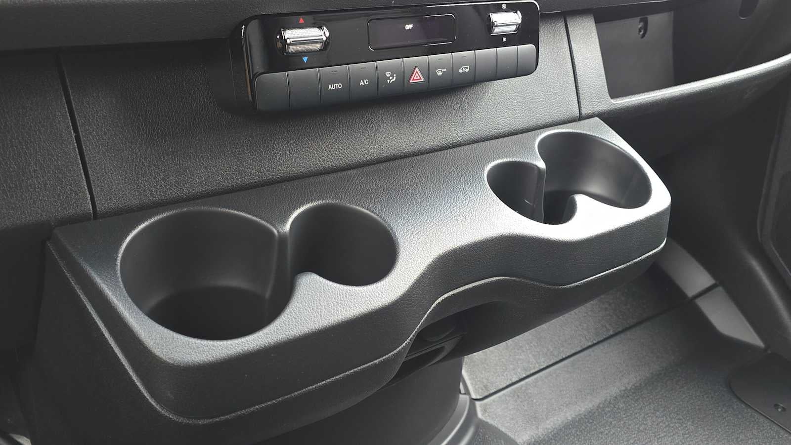 2026 Mercedes-Benz Sprinter 2500 Standard Roof I4 Diesel HO 144" AWD