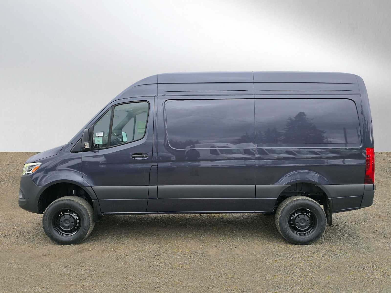 2026 Mercedes-Benz Sprinter 2500 Standard Roof I4 Diesel HO 144" AWD