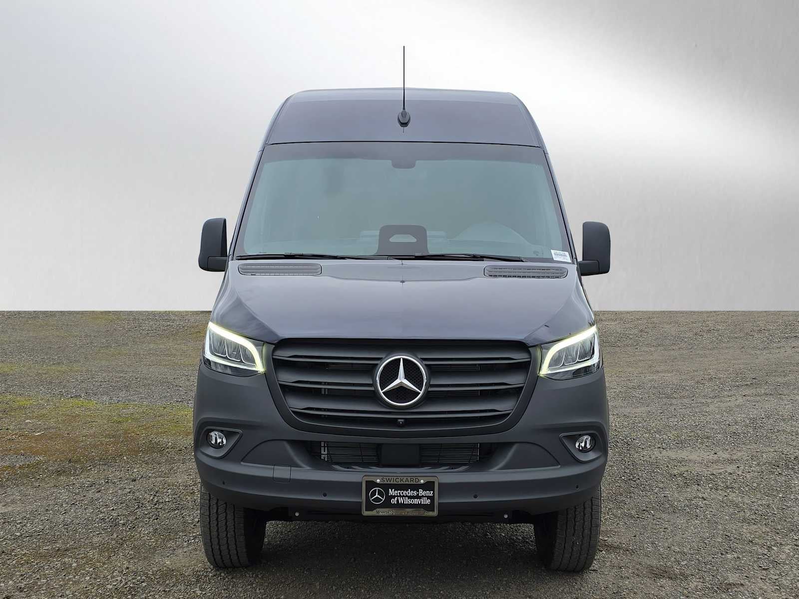 2026 Mercedes-Benz Sprinter 2500 Standard Roof I4 Diesel HO 144" AWD