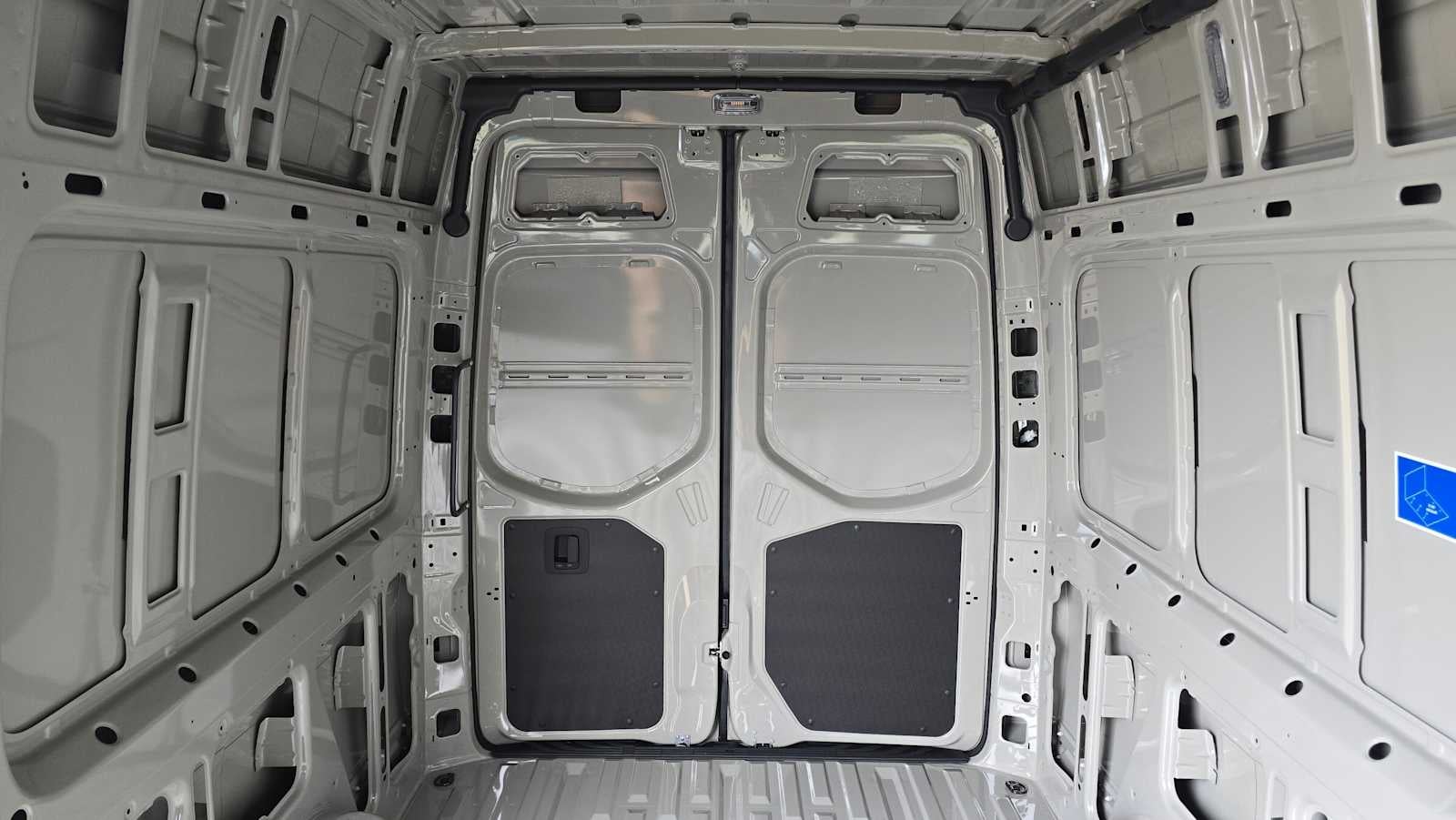 2026 Mercedes-Benz Sprinter 2500 Standard Roof I4 Diesel HO 144" AWD