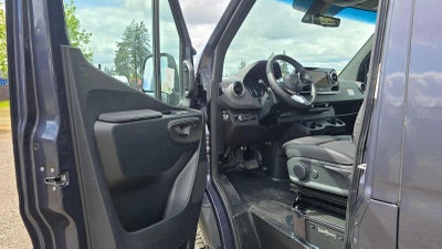 2026 Mercedes-Benz Sprinter 2500 Standard Roof I4 Diesel HO 144 AWD