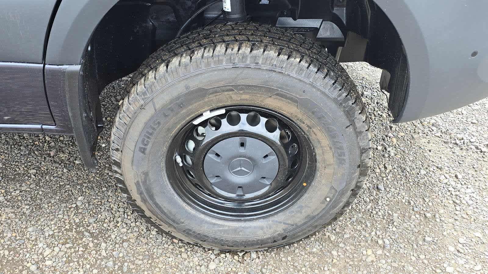 2026 Mercedes-Benz Sprinter 2500 Standard Roof I4 Diesel HO 144 AWD