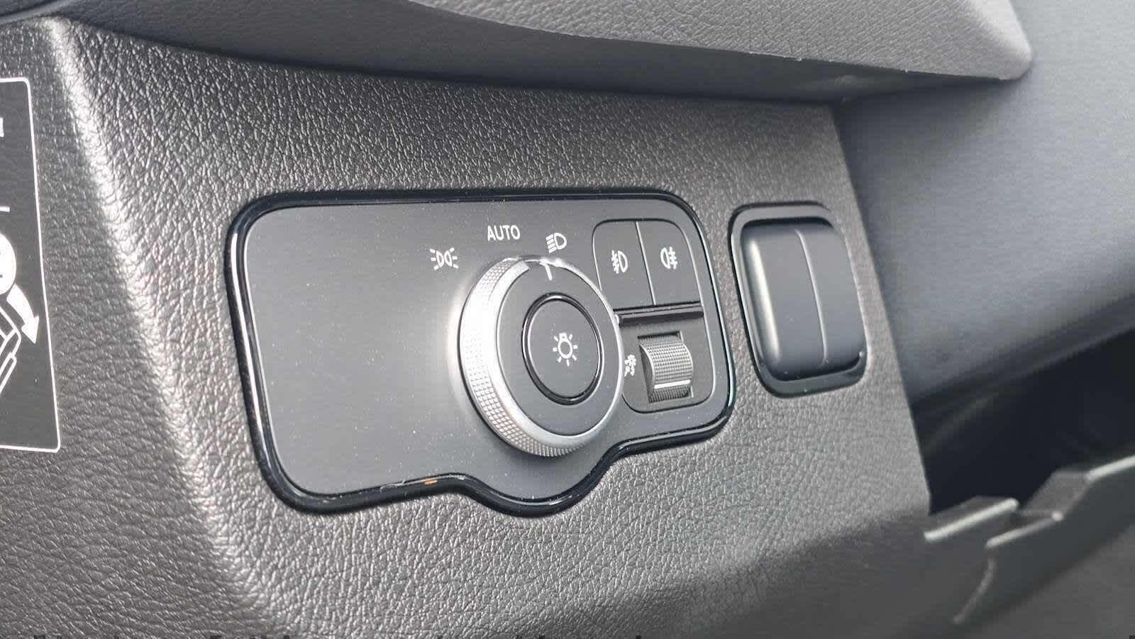 2026 Mercedes-Benz Sprinter 2500 Standard Roof I4 Diesel HO 144 AWD