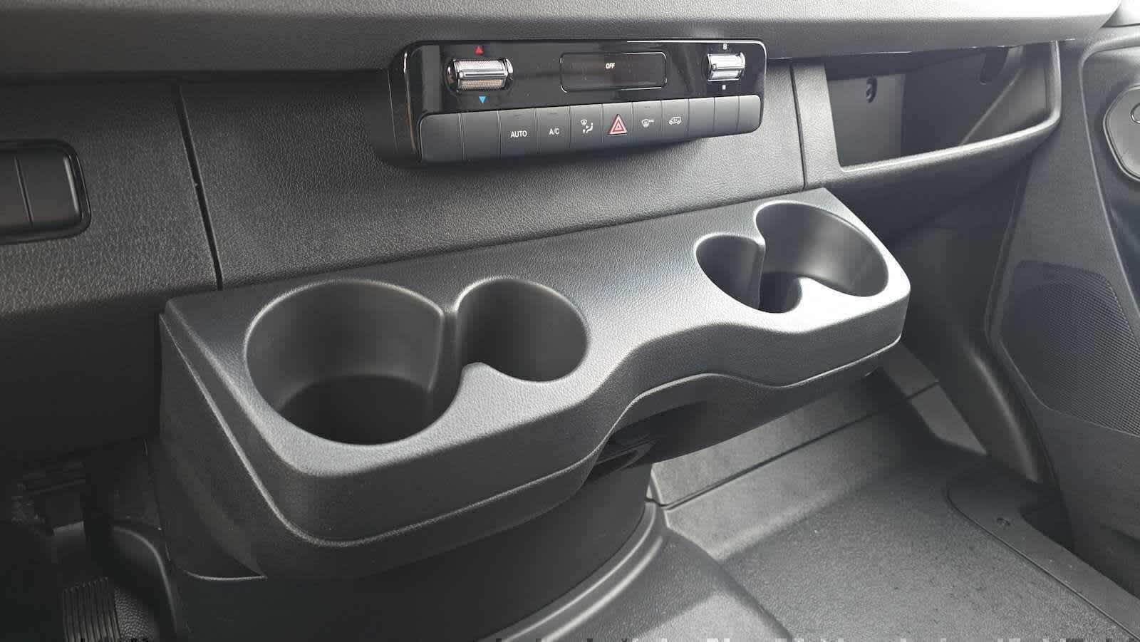 2026 Mercedes-Benz Sprinter 2500 Standard Roof I4 Diesel HO 144 AWD