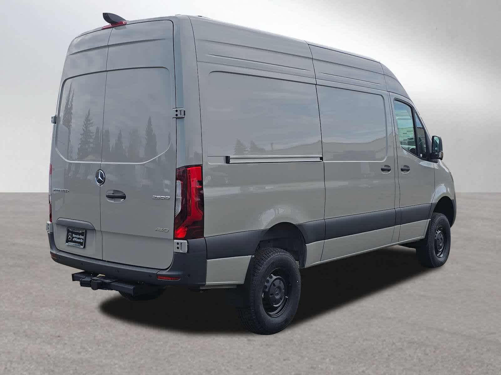 2026 Mercedes-Benz Sprinter 2500 Standard Roof I4 Diesel HO 144 AWD