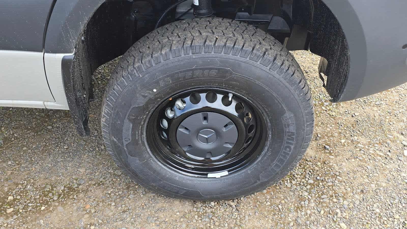 2026 Mercedes-Benz Sprinter 2500 Standard Roof I4 Diesel HO 144 AWD