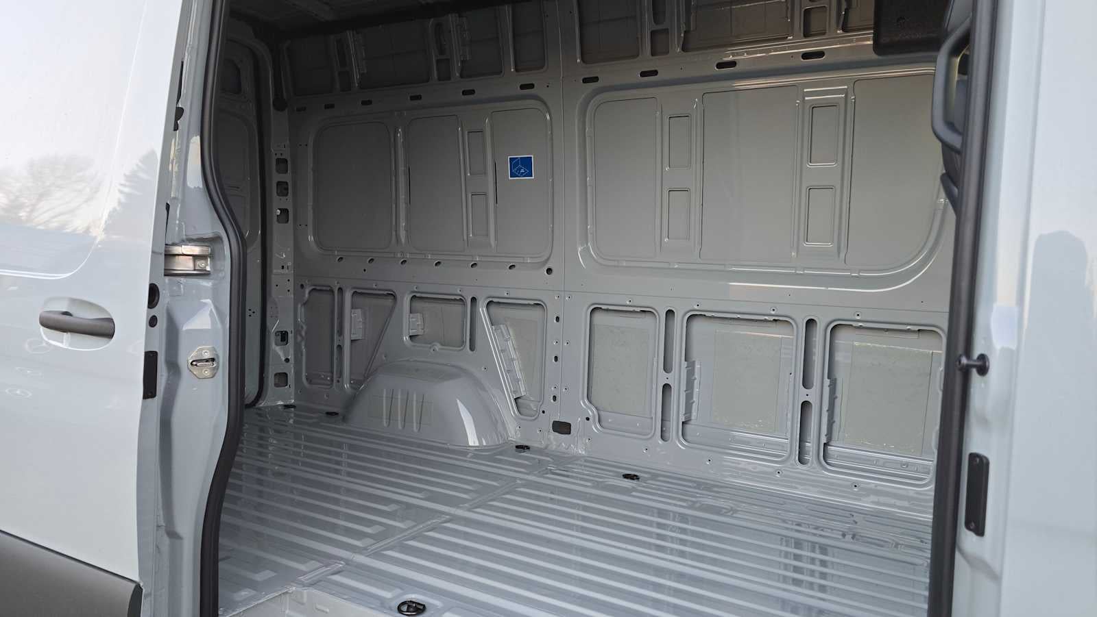 2026 Mercedes-Benz Sprinter 2500 Standard Roof I4 Diesel HO 144" AWD