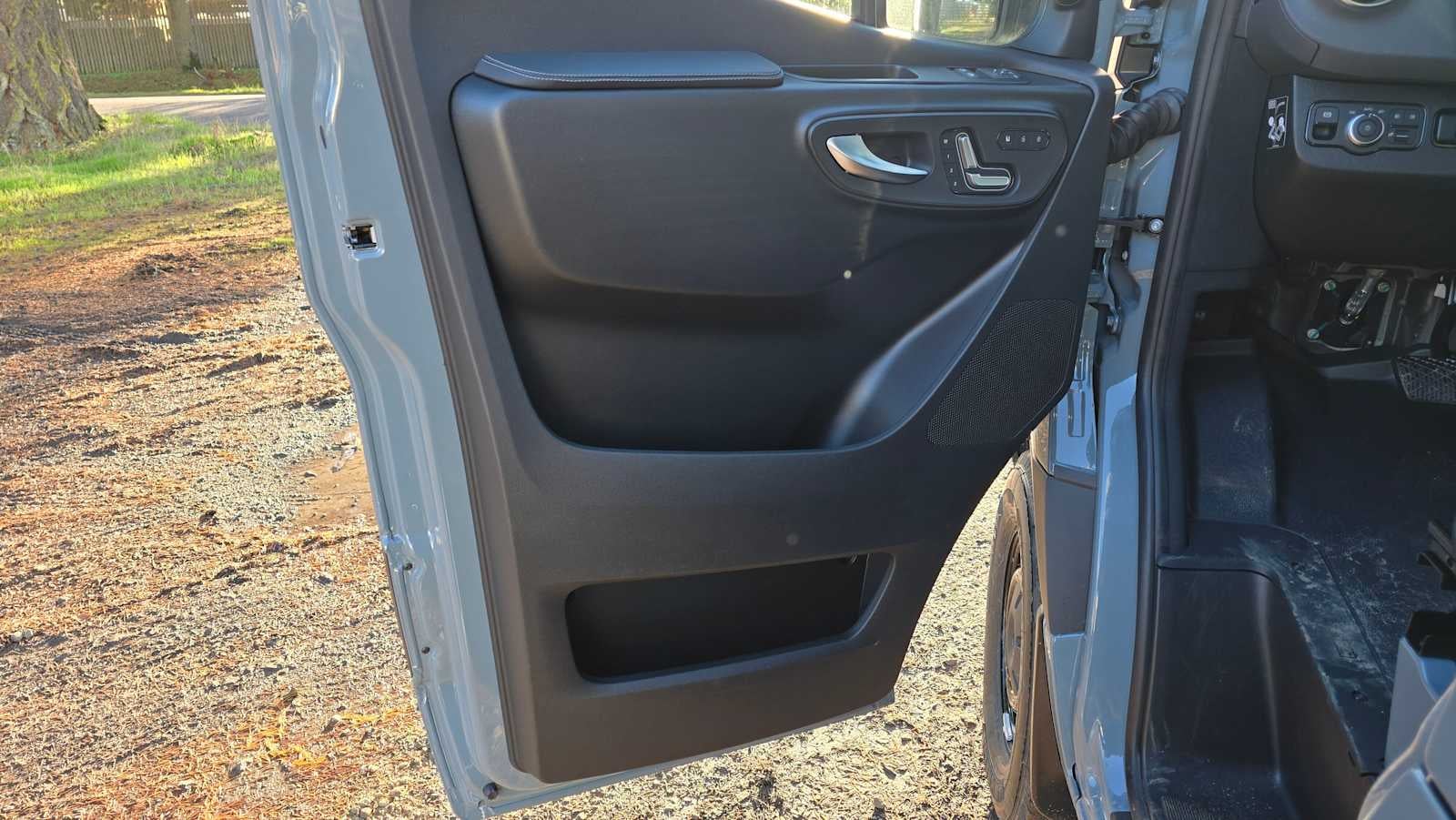 2026 Mercedes-Benz Sprinter 2500 Standard Roof I4 Diesel HO 144" AWD