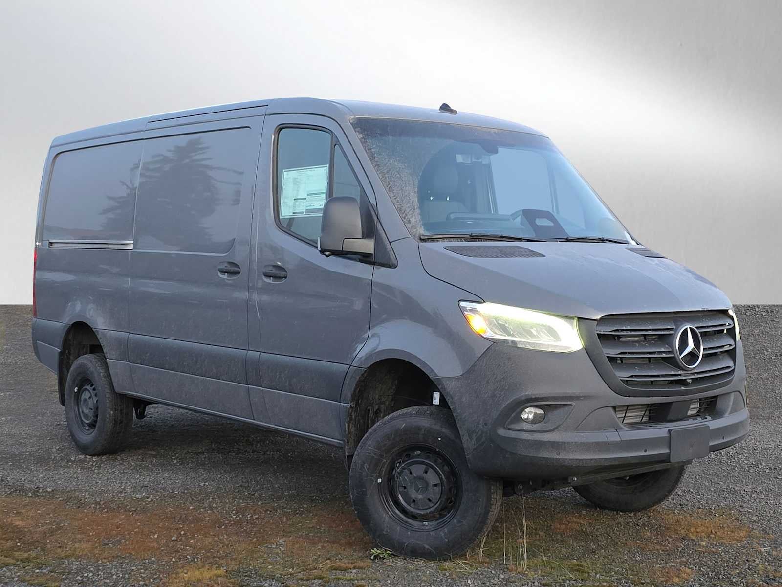 2026 Mercedes-Benz Sprinter 2500 Standard Roof I4 Diesel HO 144" AWD