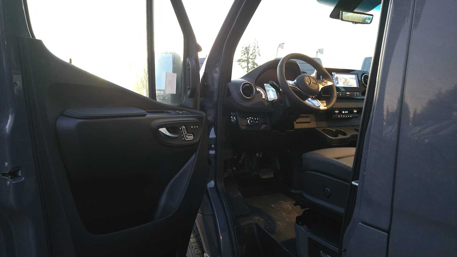 2026 Mercedes-Benz Sprinter 2500 Standard Roof I4 Diesel HO 144" AWD