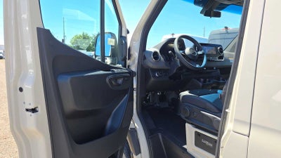 2026 Mercedes-Benz Sprinter 2500 Standard Roof I4 Diesel HO 144 AWD
