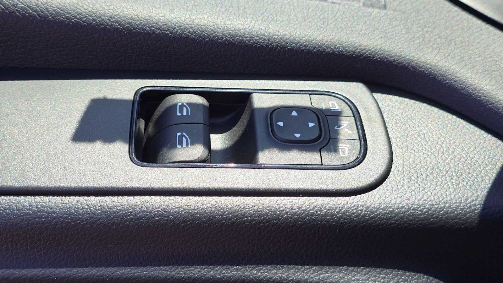 2026 Mercedes-Benz Sprinter 2500 Standard Roof I4 Diesel HO 144 AWD