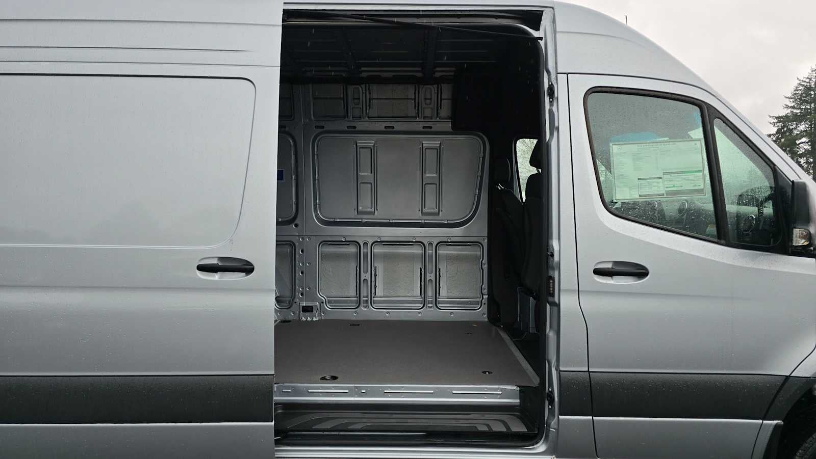 2025 Mercedes-Benz Sprinter Cargo Van 2500 Standard Roof I4 Diesel HO 144" AWD